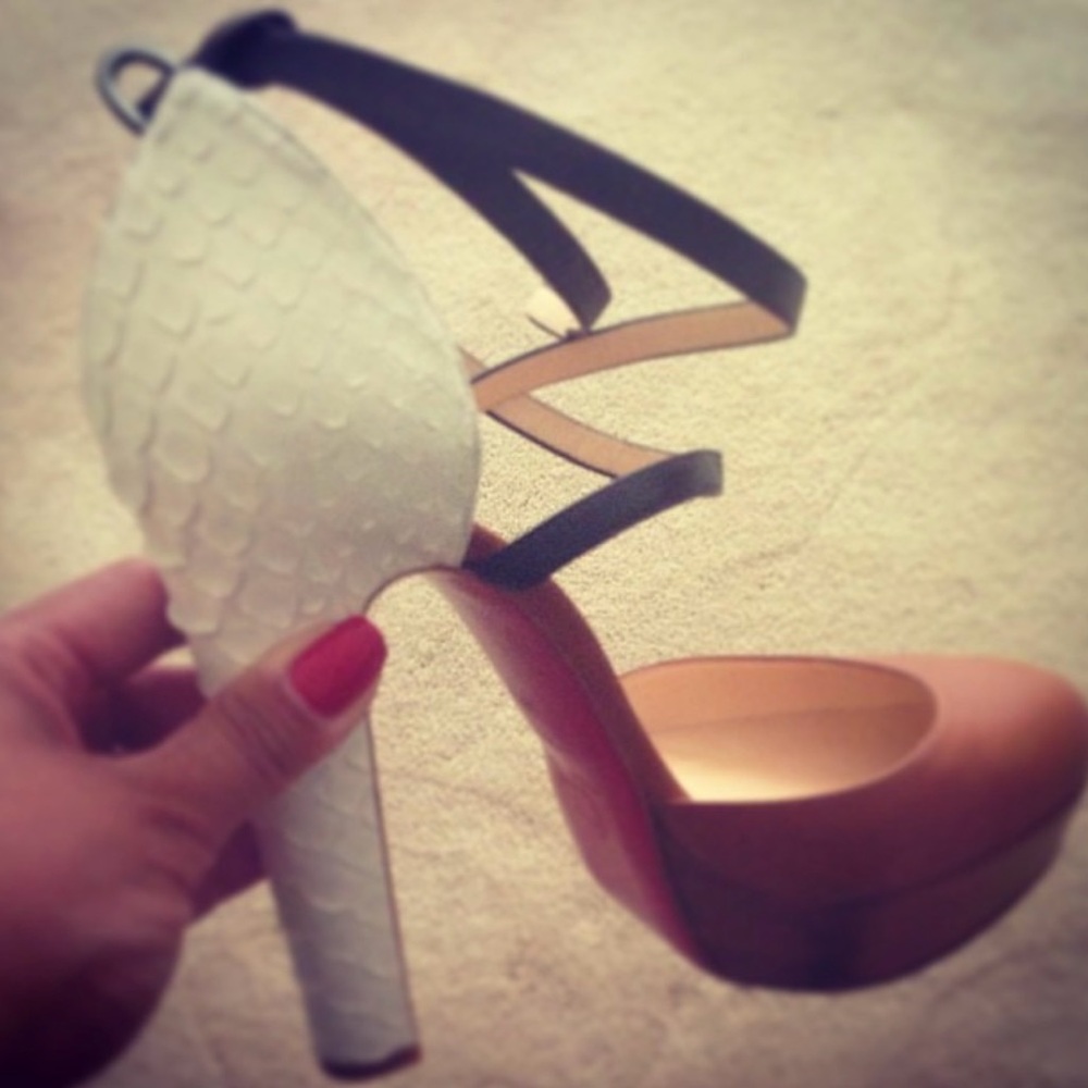 Louboutin black white brown heel
